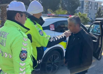 Kullandığı araçla takla atıp kaçan sürücü alkollü çıktı