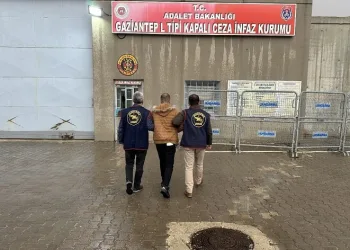12 yıl kesinleşmiş hapis cezası bulunan firari şahıs yakalandı