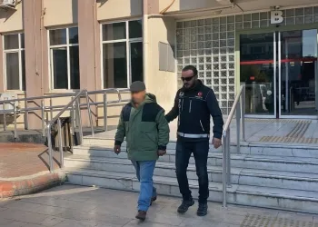Tren garında yakalanan uyuşturucu satıcısı tutuklandı
