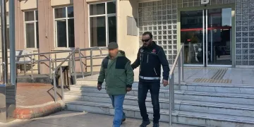 Tren garında yakalanan uyuşturucu satıcısı tutuklandı