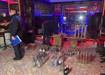 Sahte içki operasyonunda 25 litre etil alkol ele geçirildi