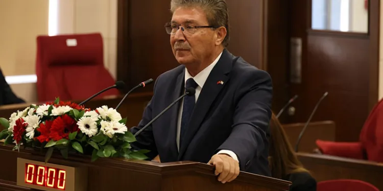 KKTC Başbakanı Ünal Üstel, ameliyat oldu