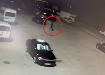 Çaldığı otomobili arkadaşına hediye eden şahıs yakalandı