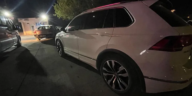 İki motosiklet ve bir otomobil çarpıştı: 3 yaralı
