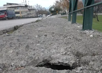 Bursa’da kaldırım sorunu vatandaşı mağdur ediyor