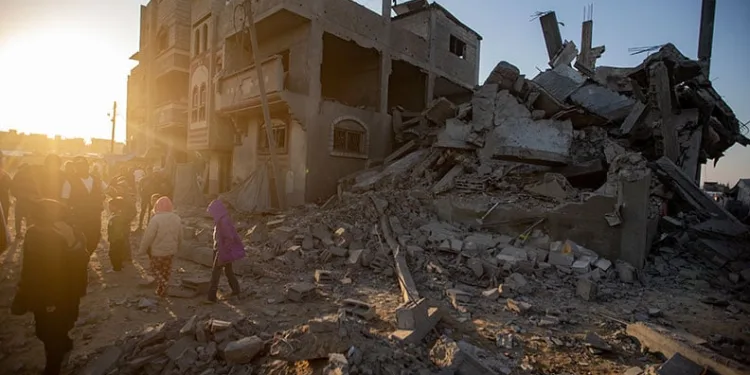 Gazze’ye 48 saatte 7 saldırı