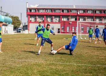 Bursa Nilüfer FK, Ağrıspor maçı hazırlıklarına devam ediyor