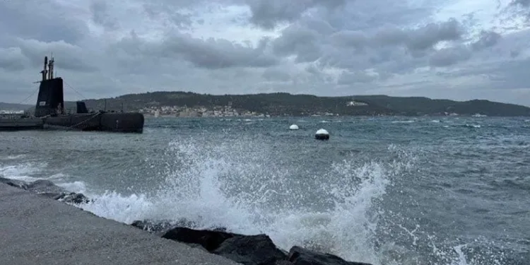 Denize lodos, tezgaha balık uyarısı