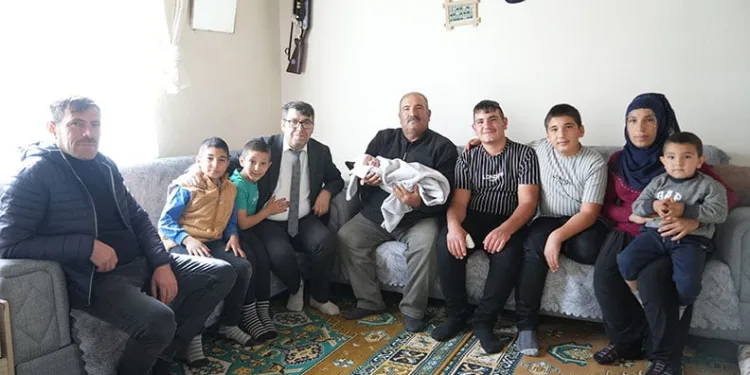 11. çocuğu da erkek oldu