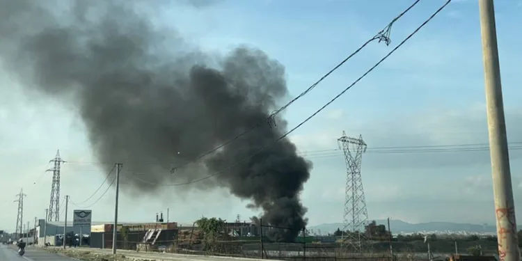 Bursa’da gelişigüzel bırakılan atık hurdalar tehlike saçıyor.