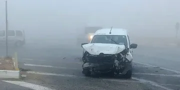Konya’da hafif ticari araç servis aracına çarptı: 2 yaralı