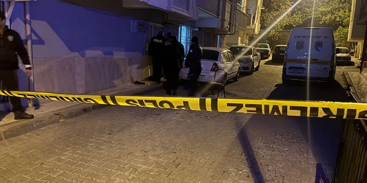 Tokat’ta alkollü genç, babasını tabanca ile yaraladı