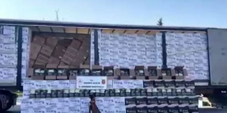 TIR’da 5 ton kaçak tütün ele geçirildi