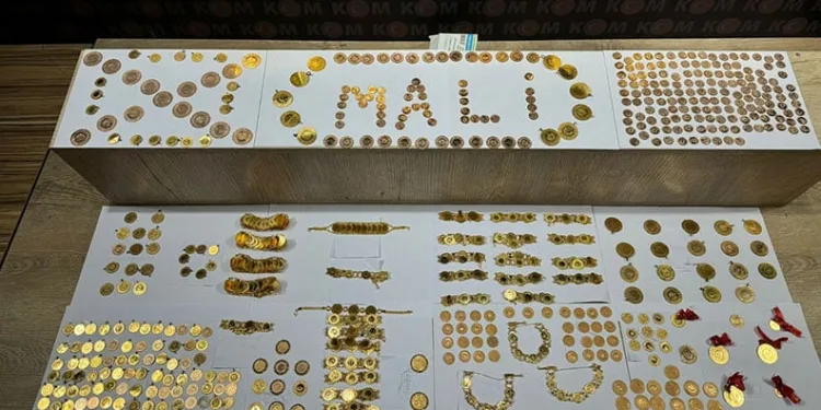 Kahramanmaraş’ta gramajı ile oynanmış 686 parça altın ele geçirildi