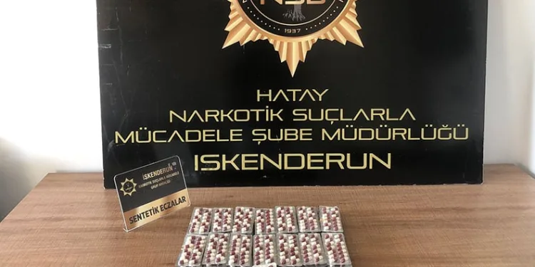 Hatay’da araçta yapılan aramada uyuşturucu ele geçirildi