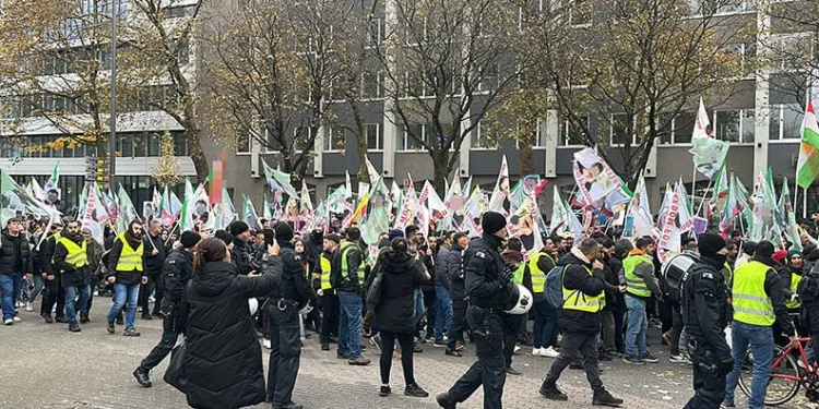 Almanya’da PKK yandaşları yürüyüş düzenledi