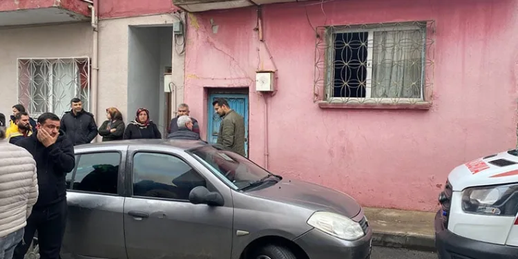 Çorba götürdüğü arkadaşının cansız bedenini buldu