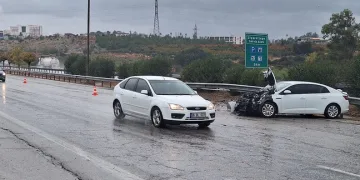 Tarsus’ta trafik kazası: 4 yaralı