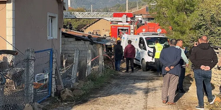 Yaşlı kadın yangında hayatını kaybetti
