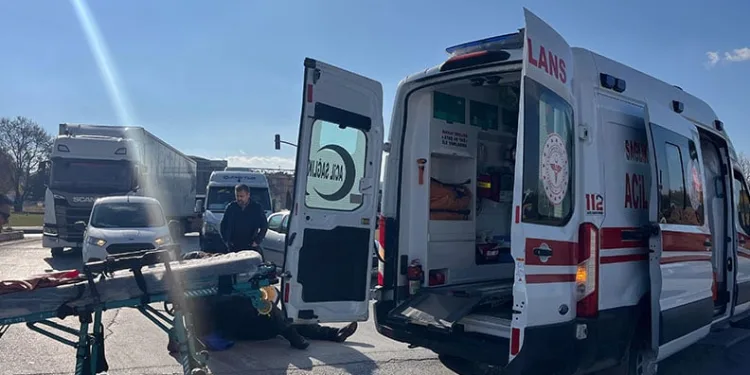 Motosikletten düşen sürücü yaralandı