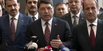 Mecliste kayyum gerilimi açıklaması