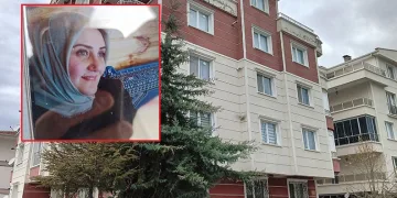 Eşini ve kendi arkadaşını bıçaklayarak öldürdü