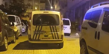 Tartıştığı karısını boğarak öldürdü