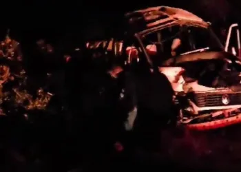 İşçi servisi tarlaya uçtu, 1’i ağır 6 yaralı