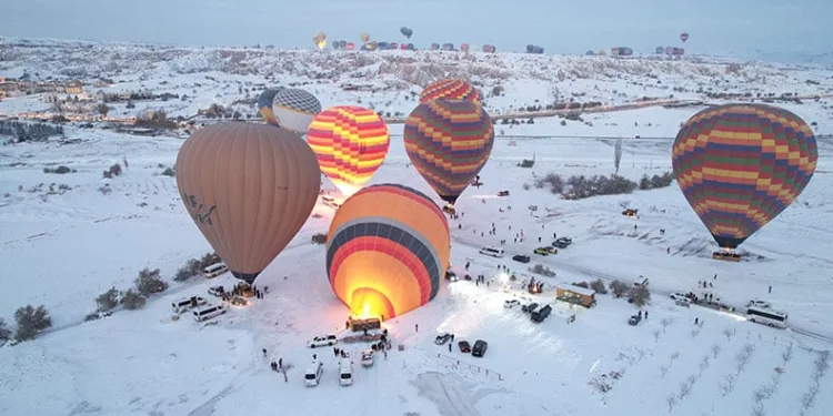 Kapadokya’da balon turları iptal edildi