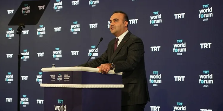 “Savunma sanayindeki başarıları ileriye taşıyacağız”