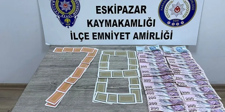 Kumar oynayan 2 kişiye para cezası
