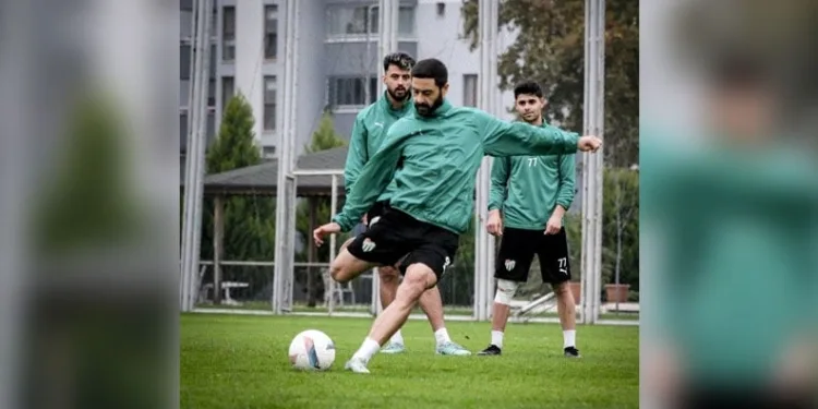 Bursaspor Kemerkent Bulvarspor maçı hazırlıklarını tamamlandı