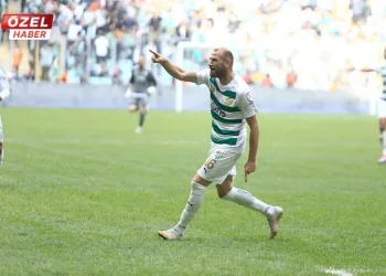 Bursaspor’da Sedat Cengiz göz kamaştırıyor