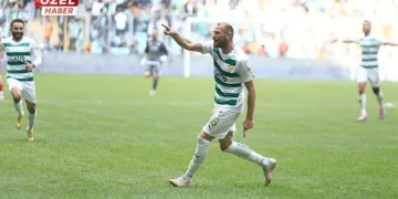 Bursaspor’da Sedat Cengiz göz kamaştırıyor