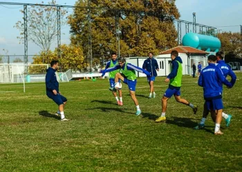Bursa Nilüferspor Futbol Kulübü taktik çalıştı