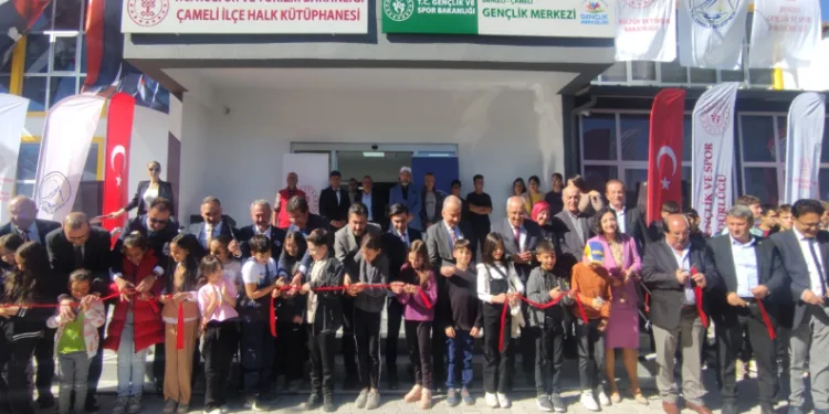Halk Kütüphanesi hizmete başladı