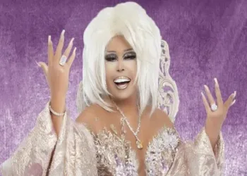 ”Diva” Bülent Ersoy’dan dans şov