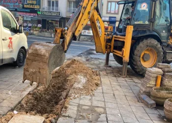 Kentte kaldırım tamiratları