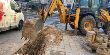 Kentte kaldırım tamiratları