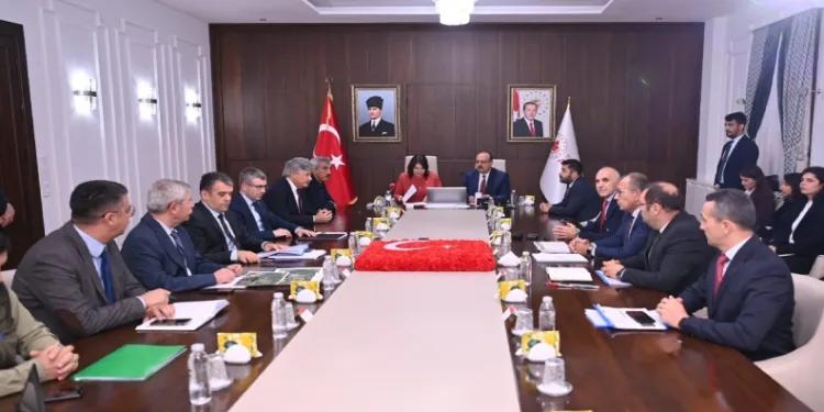 Bafa Gölü’nün geleceği masaya yatırıldı