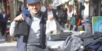Kışlık giysiler tezgahlarda yerini almaya başladı