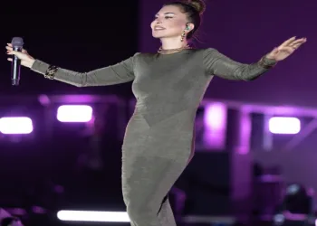 Ebru Yaşar’ın hayranları alanlara sığmadı
