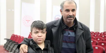 Kadavradan beklerken babası böbreğini verdi