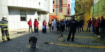 Ağız ve Diş Sağlığı Merkezi’nde yangın tatbikatı gerçekleştirdi