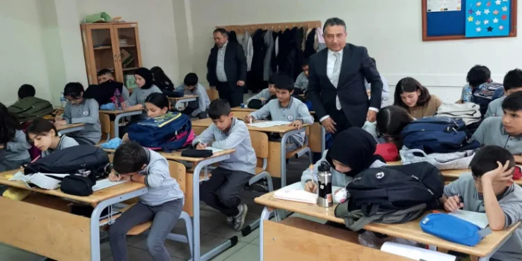 Ortak sınavlar kapsamında 6. sınıf Fen Bilgisi sınavı yapıldı