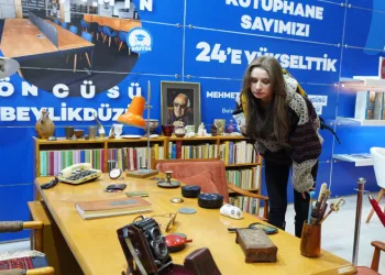 Adres belirsizliği için yenilenen tabelalarla ortadan kalkıyor