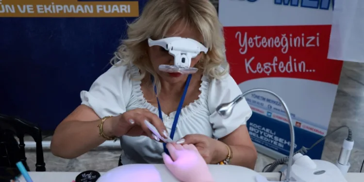 Kursiyerler fuarda yeteneklerini sergiledi