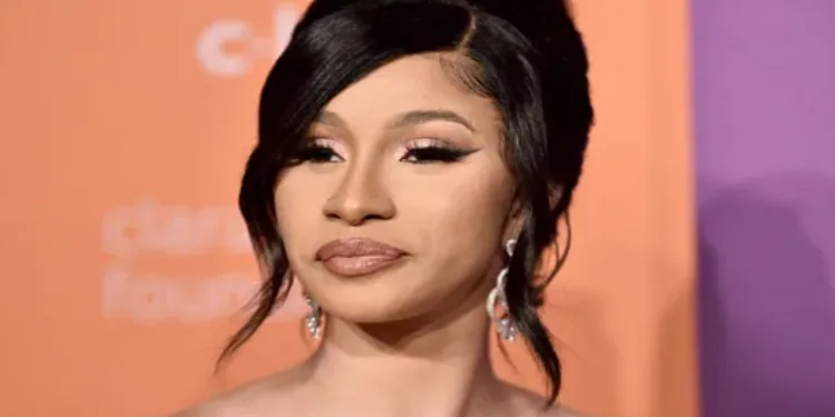Cardi B Trump destekçilerine sert çıktı