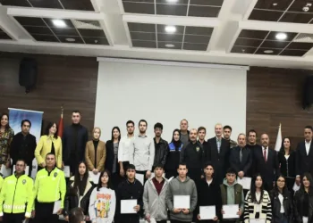 Polis’ten 6 bin 893 kişiye bilgilendirme