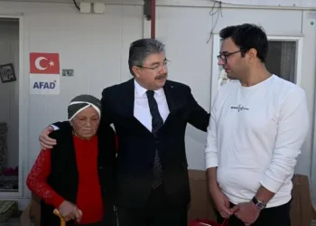 Konteynerda yaşayan yaşlı kadının son isteği